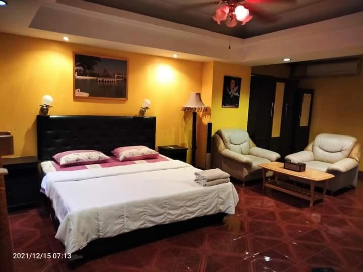 Nightstar Hostel Pattaya Kültér fotó